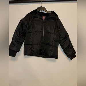 Swiss tech puffer size large 10-12 plus